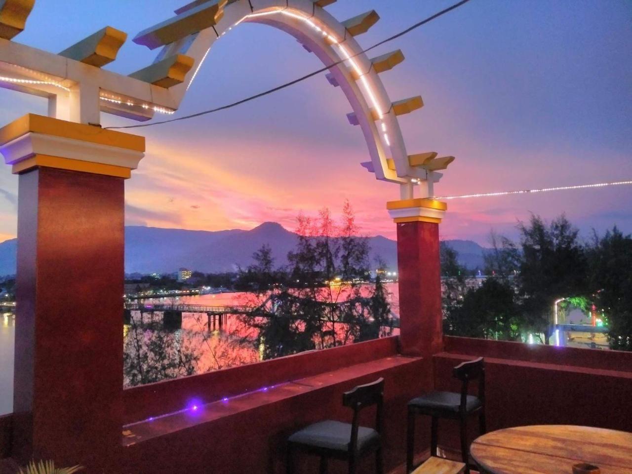 贡布早上好旅馆酒店 外观 照片