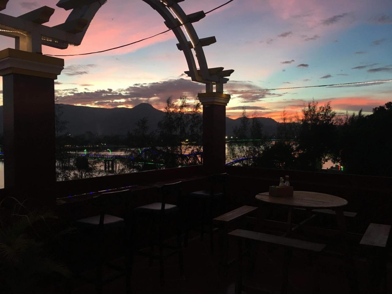 贡布早上好旅馆酒店 外观 照片